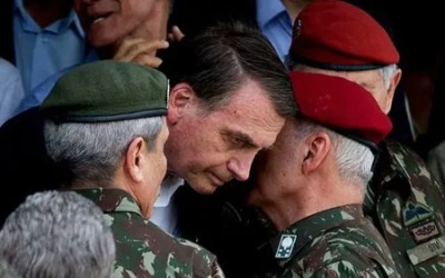 Exército discute local para acomodar Bolsonaro em possível prisão